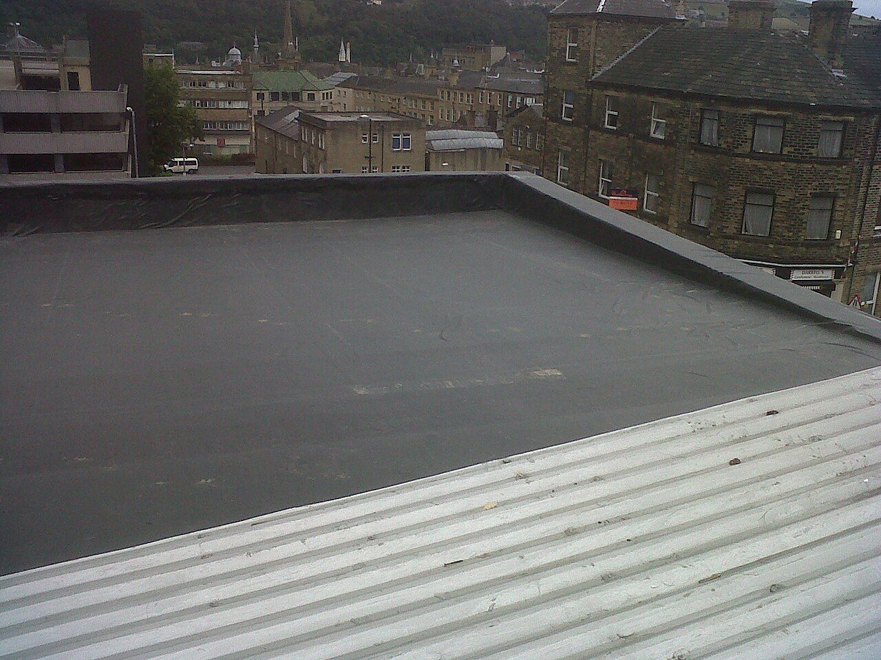 Commercial flat membrane roof photo